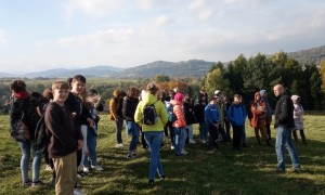 Uczniowie klas ósmych podczas wycieczki do Żywca.